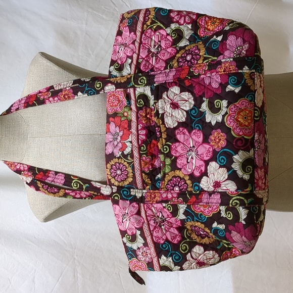 Vera Bradley "Betsy" Modern Floral Quilted Large Zipper Tote Bag - Picture 1 of 6